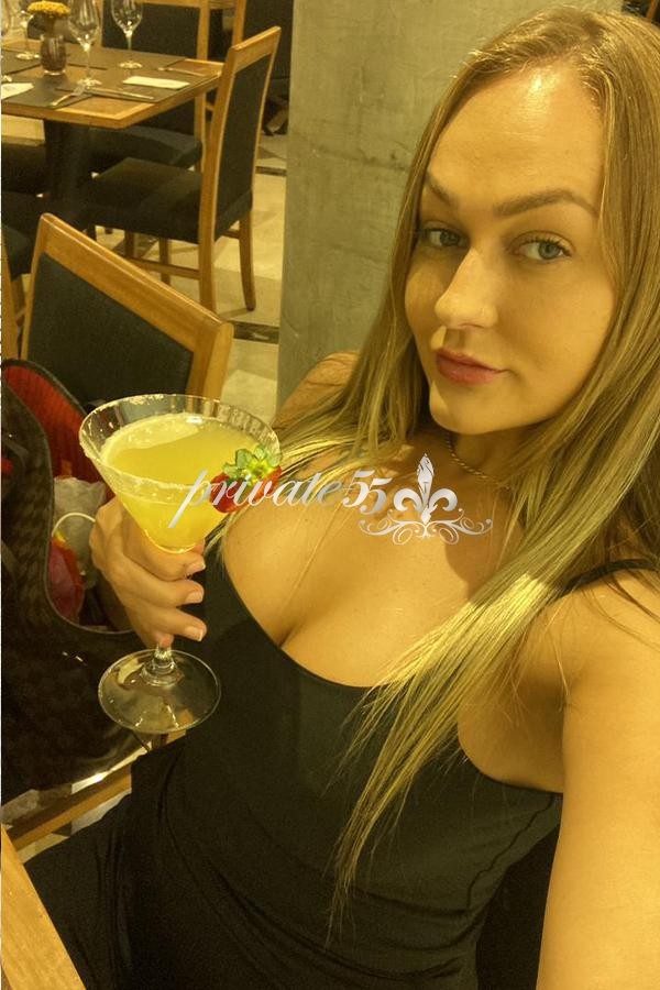 Laura Buarque - Acompanhantes Florianópolis - Acompanhantes Floripa - Acompanhantes SC