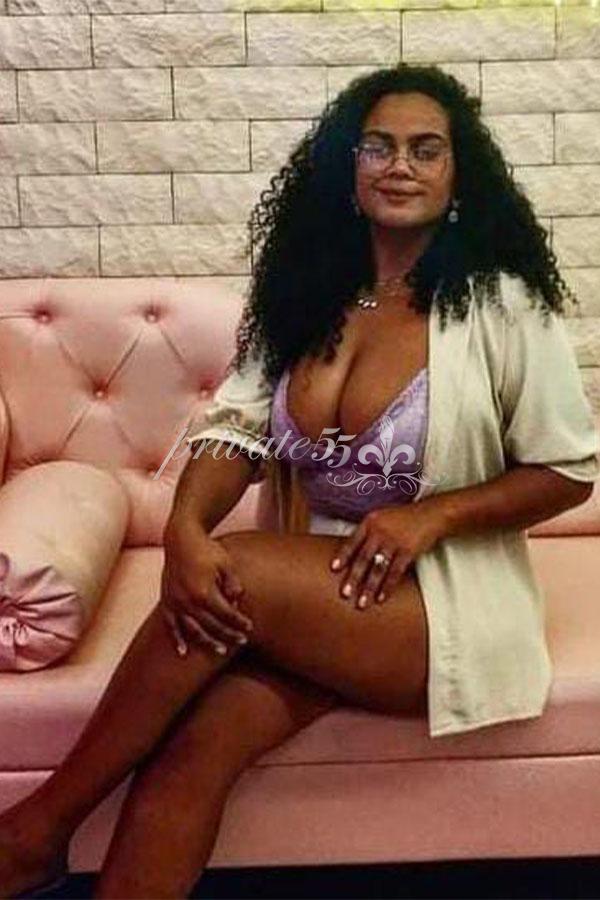 ARIADNE BRONX - Acompanhantes Balneário Camboriú