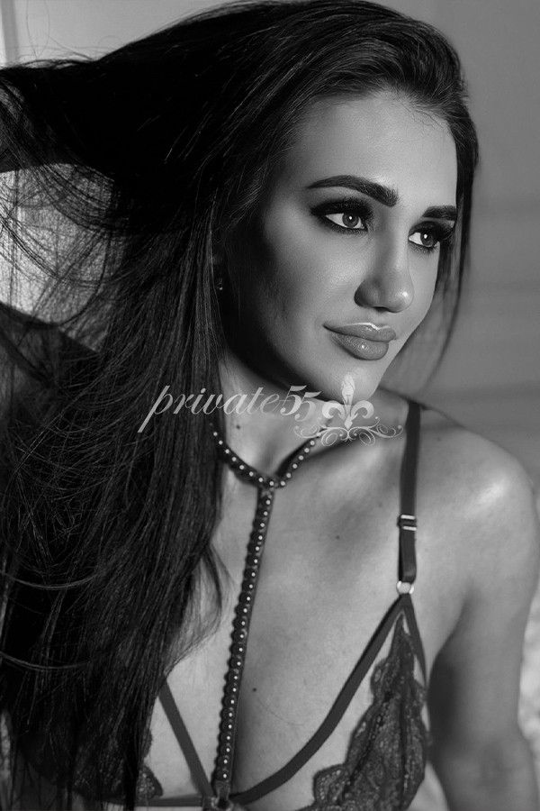 Carla Nunes - Acompanhantes Balneário Camboriú - Acompanhantes BC - Acompanhantes SC