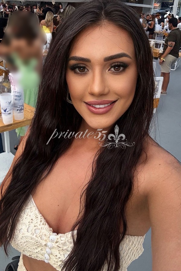 Carla Nunes - Acompanhantes Balneário Camboriú - Acompanhantes BC - Acompanhantes SC