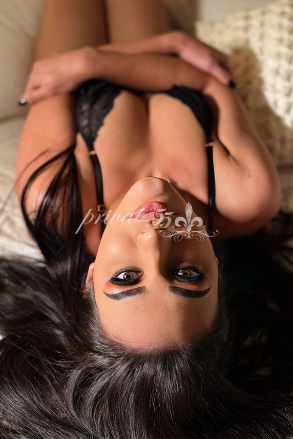 Carla Nunes - Acompanhantes Balneário Camboriú - Acompanhantes BC - Acompanhantes SC