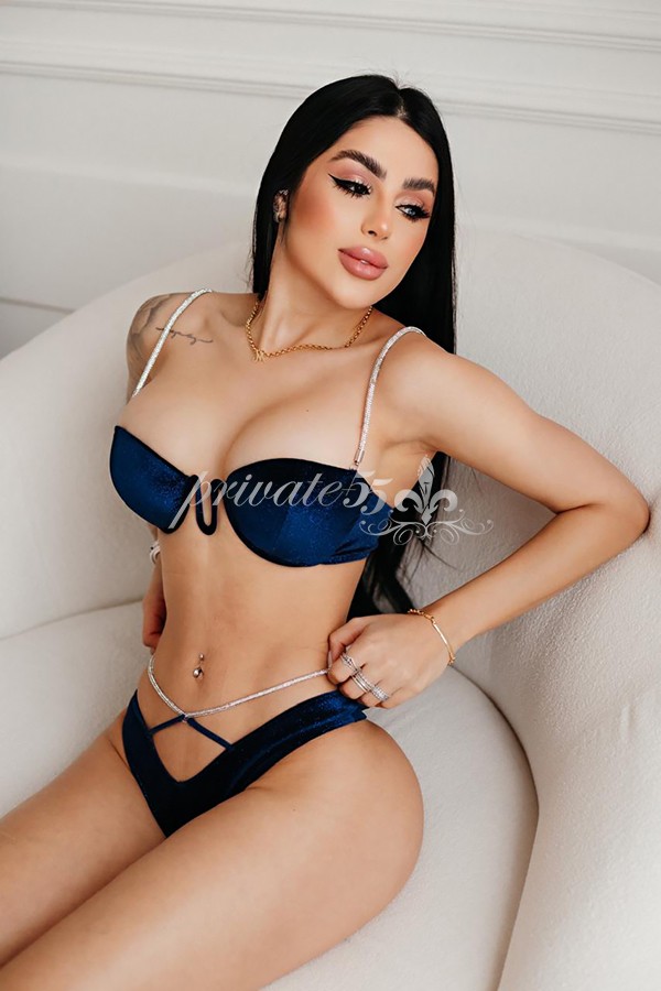 JOLIE ROSA - Acompanhantes Itapema