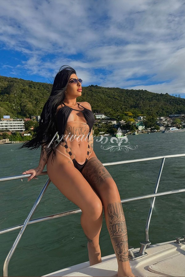 Gabi Guimarães - Acompanhantes Balneário Camboriú - Acompanhantes BC - Acompanhantes SC