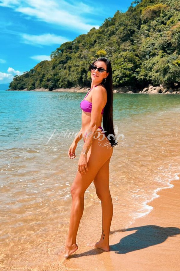 ÍRIS FERRARI - Acompanhantes Balneário Camboriú