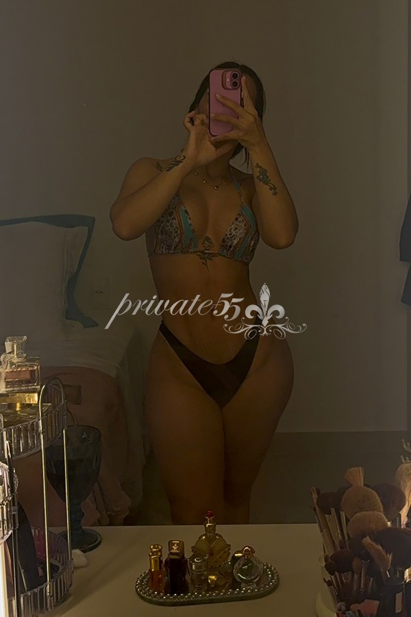 ISABELLA QUEIROZ - Acompanhantes Balneário Camboriú