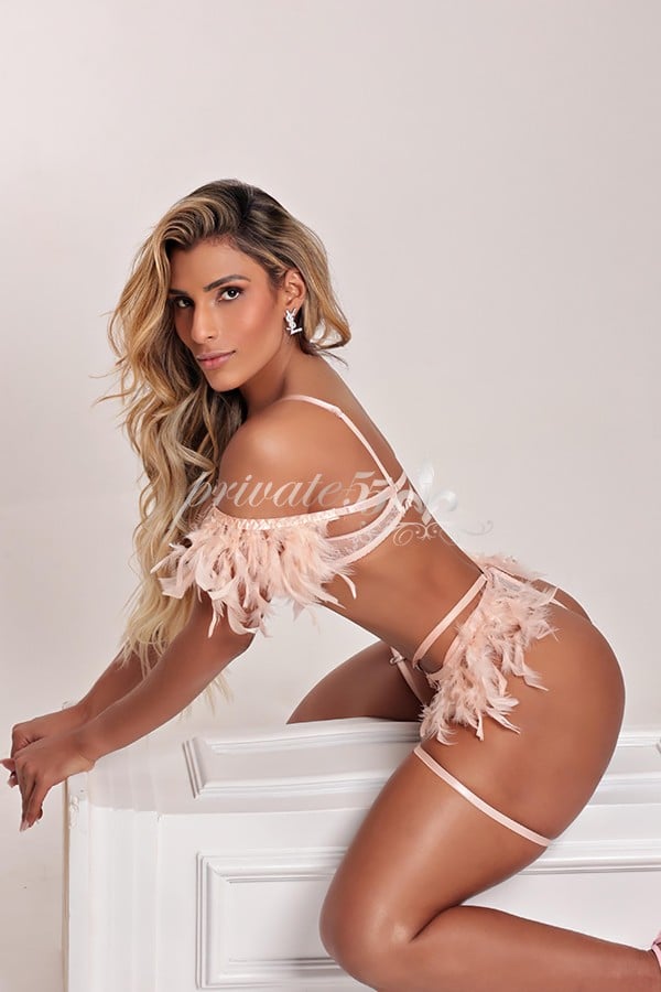 ISABELLE BUENO - Acompanhantes Goiânia
