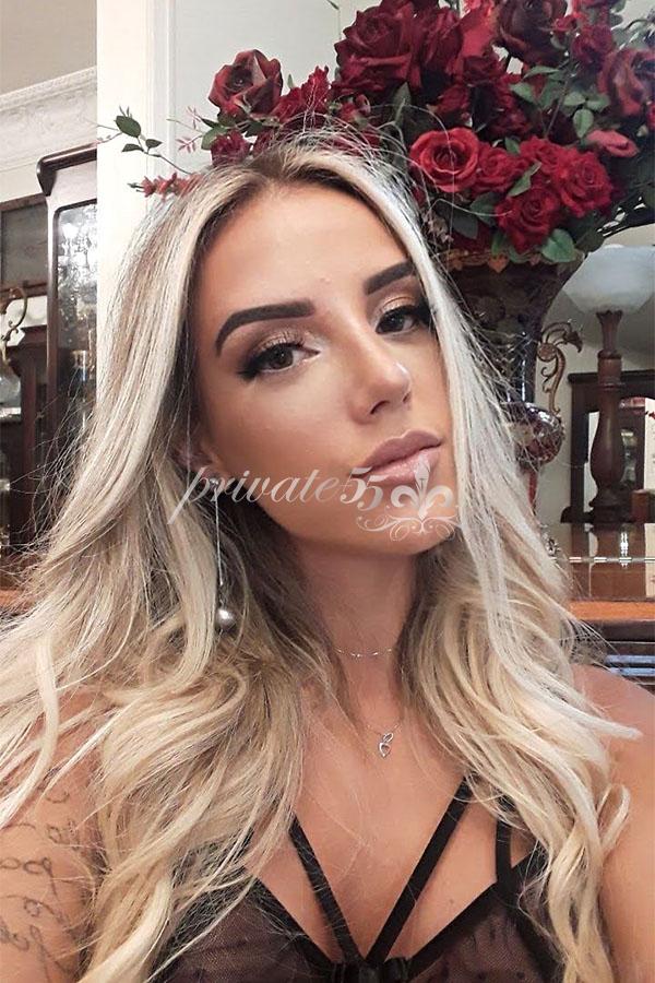LAURA DORNELLES - Acompanhantes Balneário Camboriú