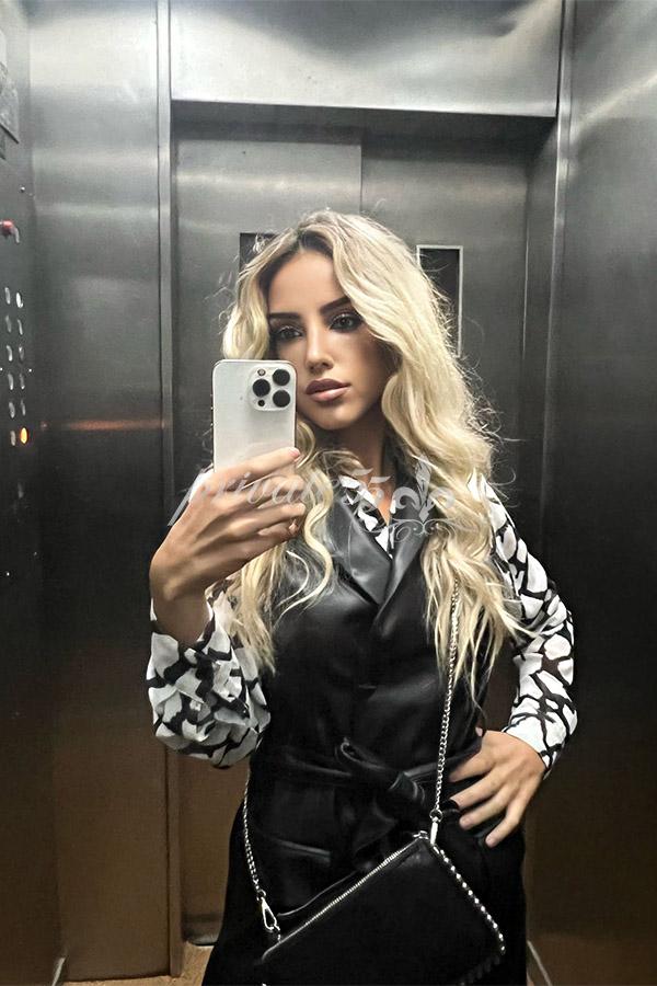 LAURA DORNELLES - Acompanhantes Balneário Camboriú