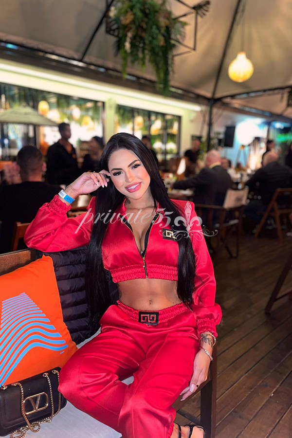 Laura Vitória - Acompanhantes Balneário Camboriú - Acompanhantes BC - Acompanhantes SC