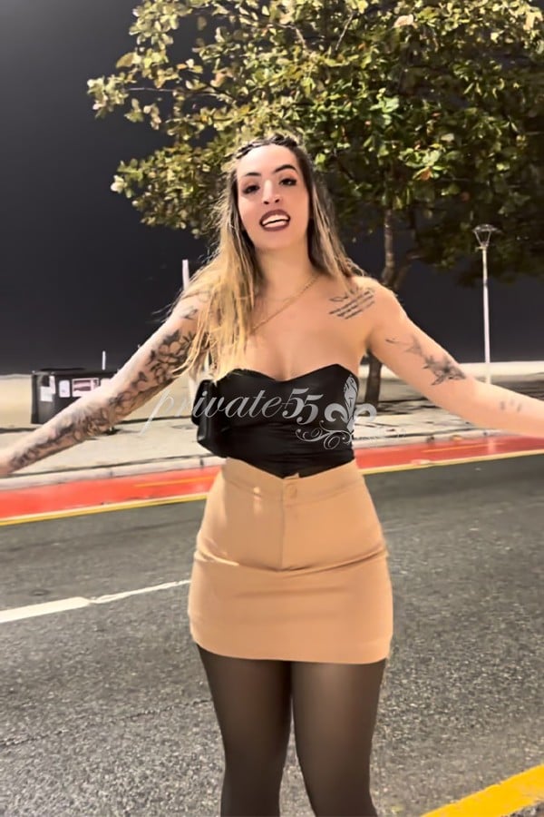LOIRINHA TÍMIDA - Acompanhantes Balneário Camboriú