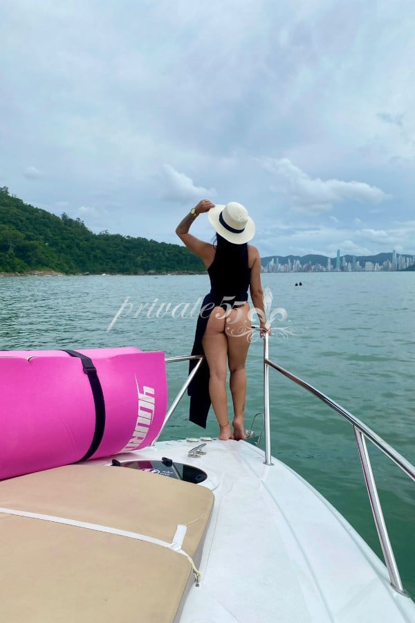 MORENA  SENSUAL  - Acompanhantes Balneário Camboriú