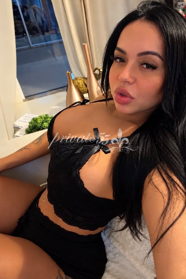 NANDA  MARTINS  - Acompanhantes Blumenau