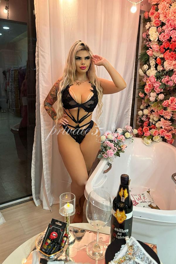 PIETRA CASTELLANI - Acompanhantes Balneário Camboriú