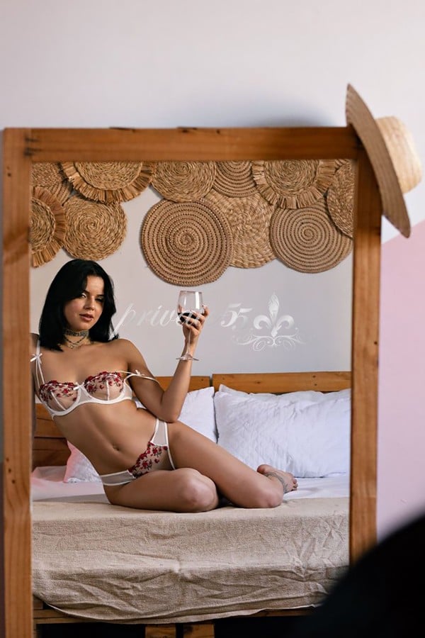 SAFIRA DIAS - Acompanhantes Balneário Camboriú