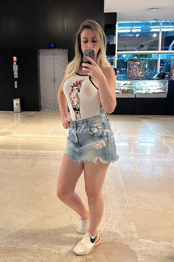 ANNELISE HARTMANN - Acompanhantes Florianópolis
