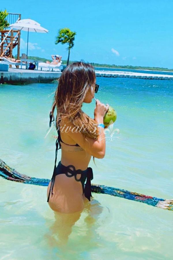PAOLA ESCOBAR - Acompanhantes Brasília
