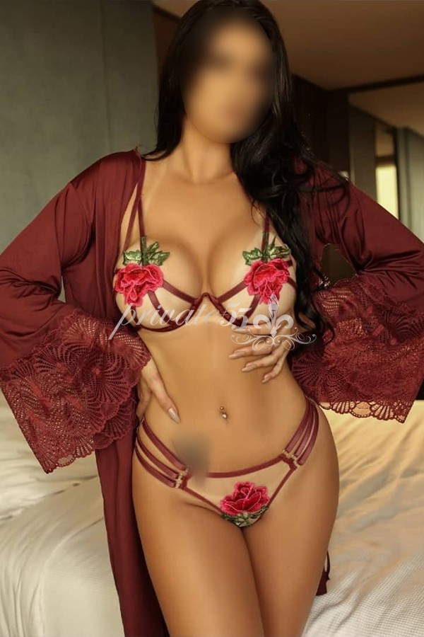 Yasmin Marinho - Acompanhantes Balneário Camboriú - Acompanhantes BC - Acompanhantes SC