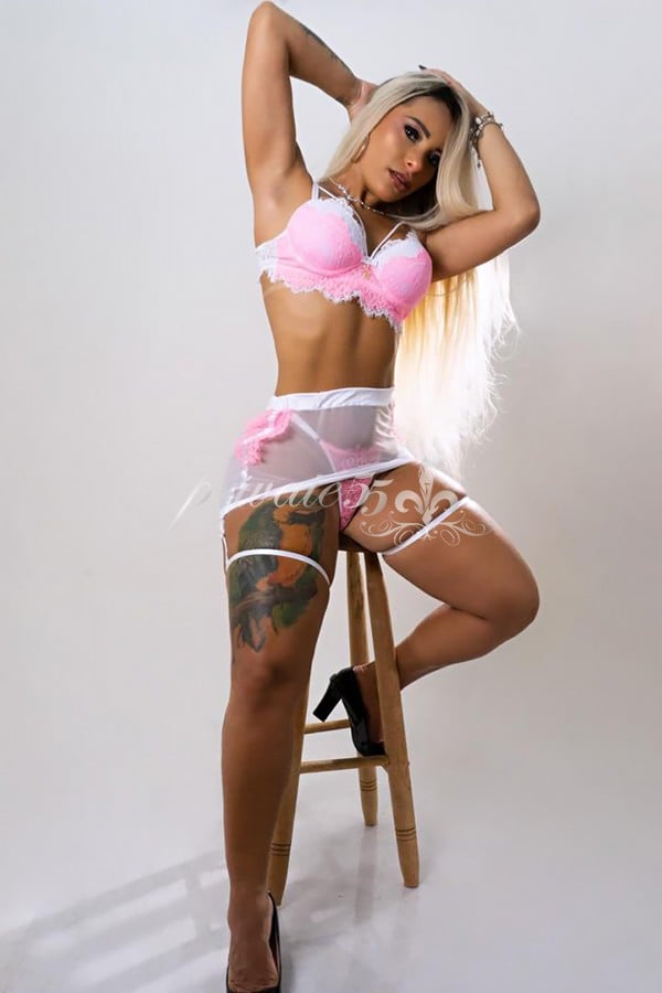 LAURA MONTENEGRO - Acompanhantes Belo Horizonte