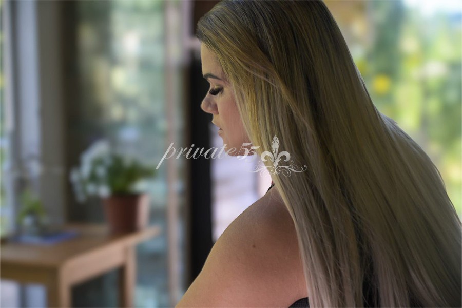 EDUARDA LINHAREZ - Acompanhantes Blumenau