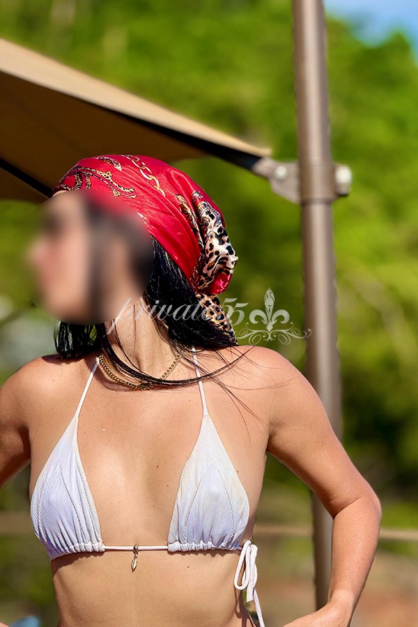 KAROLINE SALIBA - Acompanhantes Blumenau