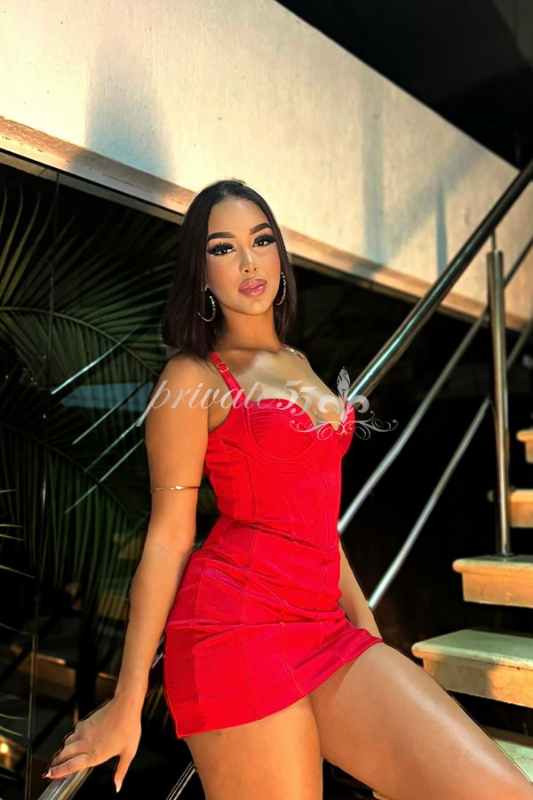 AYARLA  MENEZES  - Acompanhantes Brasília