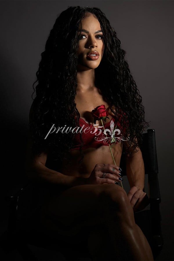 BÁRBARA MENDES - Acompanhantes Brasília