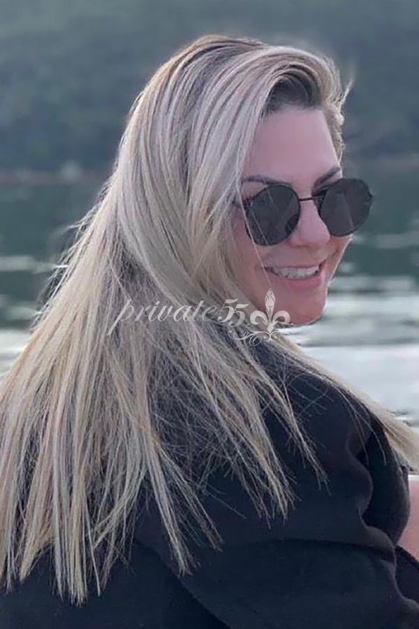 DÉBORA DIOR - Acompanhantes Brasília