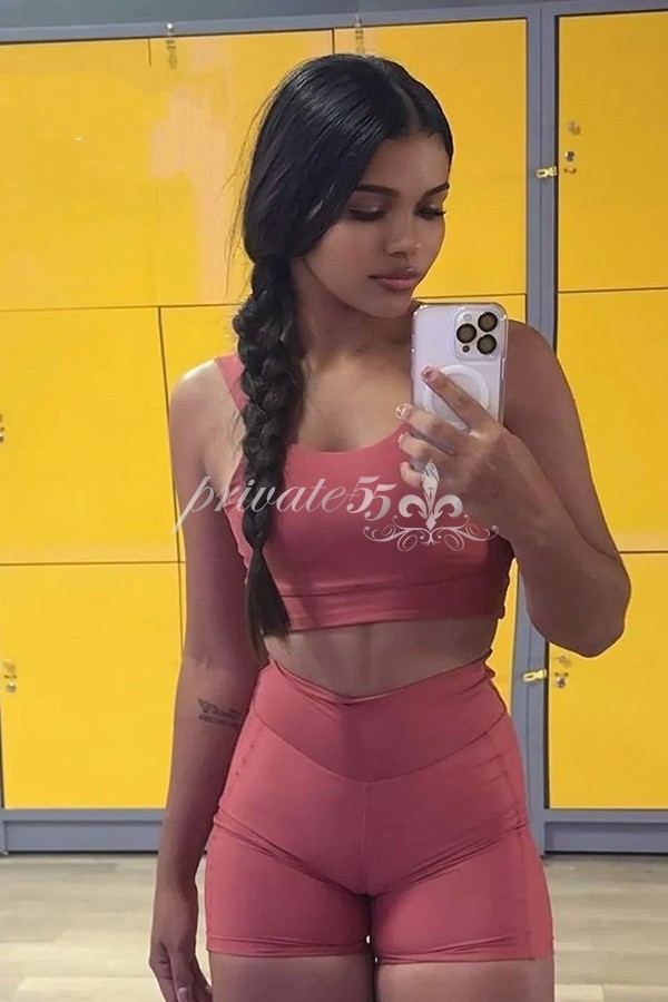ISABELA FROES - Acompanhantes Brasília