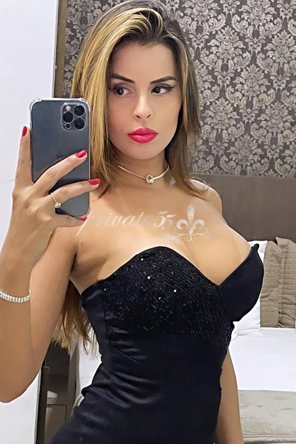 STHEFANY BACH - Acompanhantes Brasília