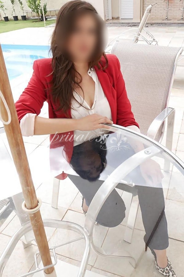 ÚRSULA MULLER - Acompanhantes Brasília