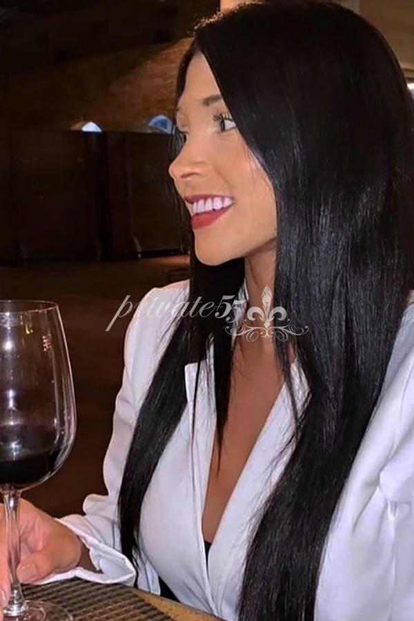 ALINE ESCOBAR - Acompanhantes Cuiabá