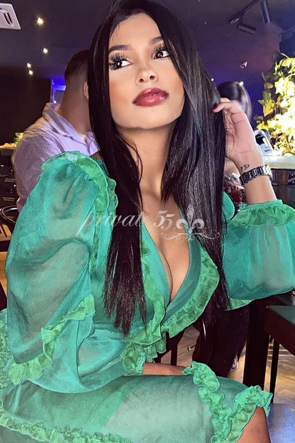 Aline Escobar | Acompanhantes de Luxo Cuiabá e Garotas de Programa MT