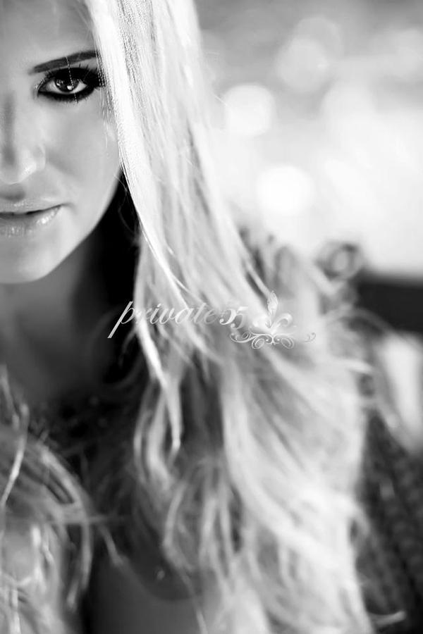 ALINE GUESS - Acompanhantes Curitiba