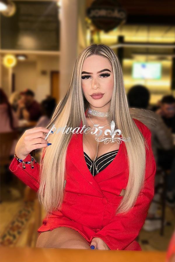 CAMI ARAÚJO - Acompanhantes Curitiba