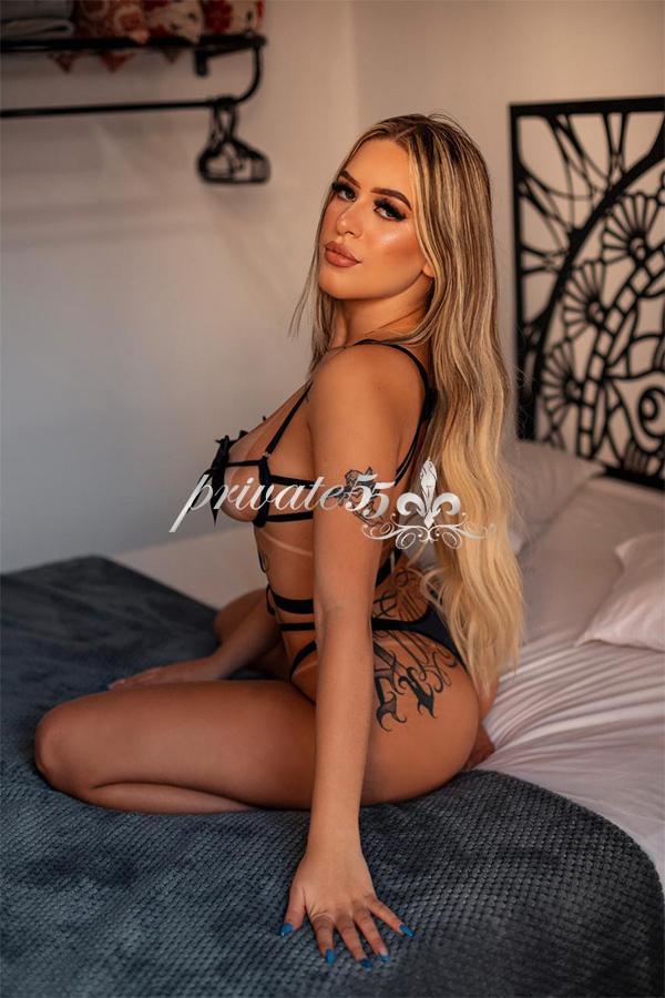 CAMI ARAÚJO - Acompanhantes Curitiba