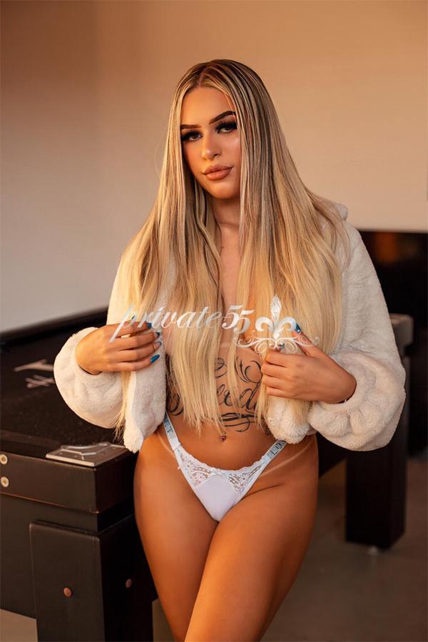 CAMI ARAÚJO - Acompanhantes Curitiba
