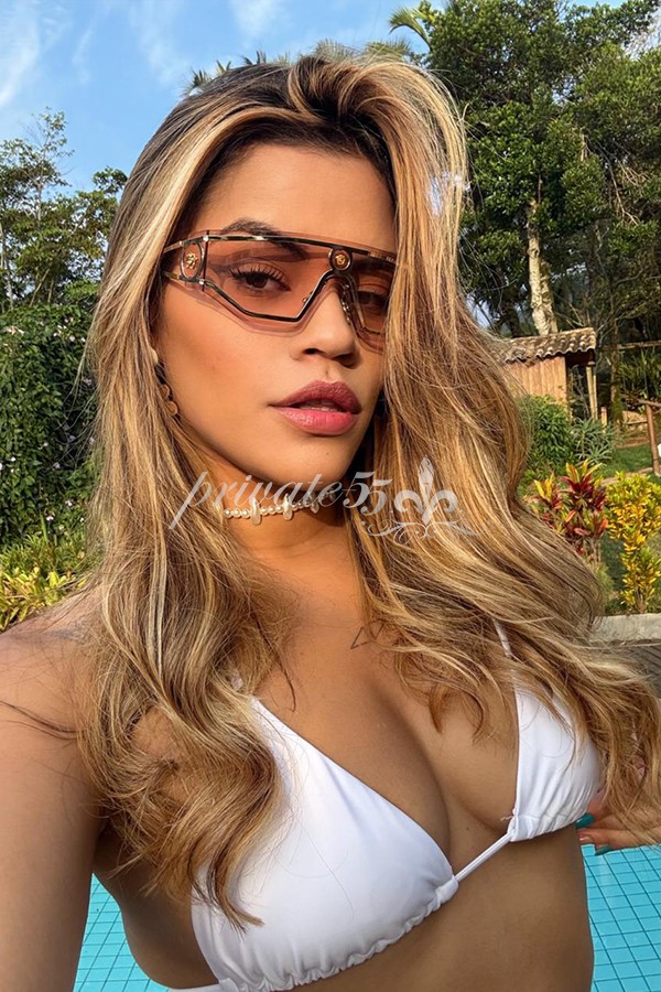 CLEO TIEFF - Acompanhantes Curitiba