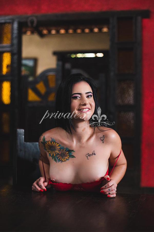 ELISA SIERRA - Acompanhantes Curitiba