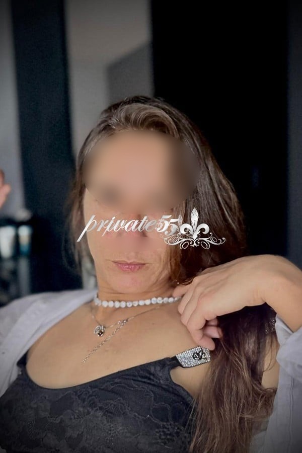 FERNANDA GOMMES - Acompanhantes Curitiba