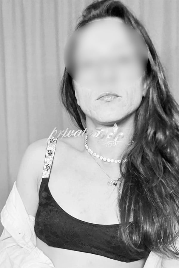 FERNANDA GOMMES - Acompanhantes Curitiba