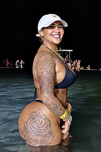 Foto do anúncio acompanhante Helena Santos em Curitiba