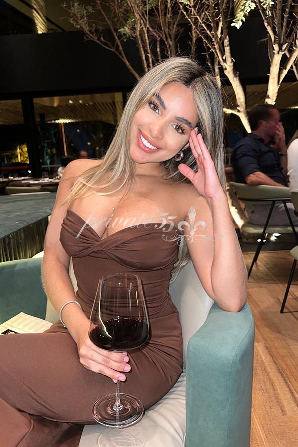 JADE ADALIE - Acompanhantes Curitiba