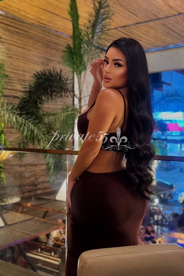 JÚLIA HOFFMAN - Acompanhantes Curitiba