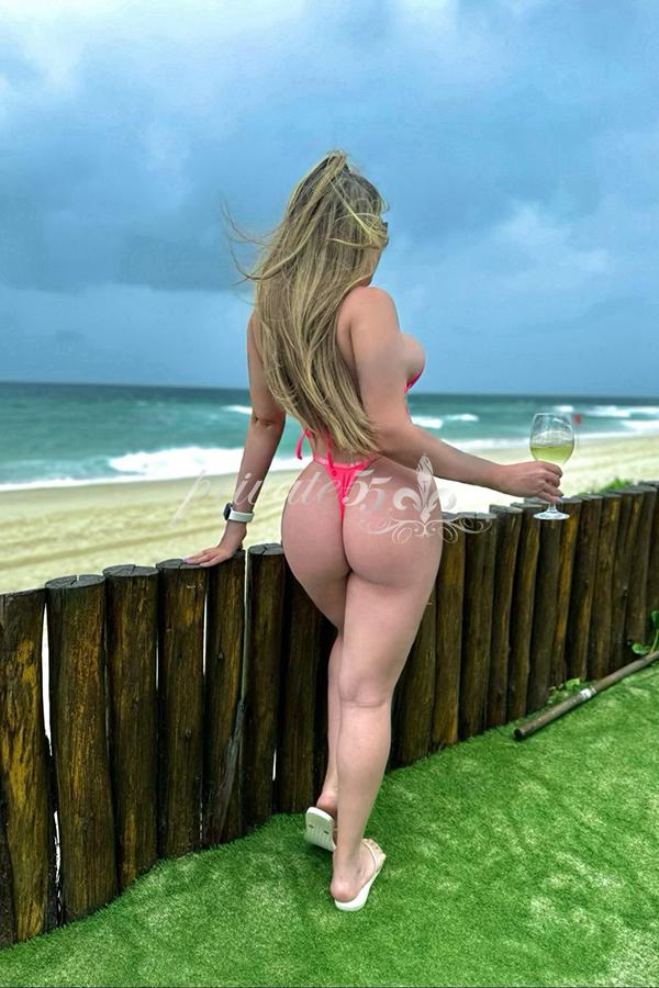JULIANA BRANDÃO - Acompanhantes Curitiba