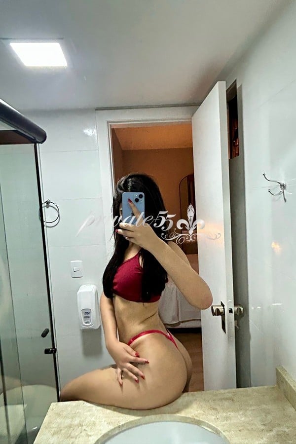 KATE PETROVA - Acompanhantes Curitiba