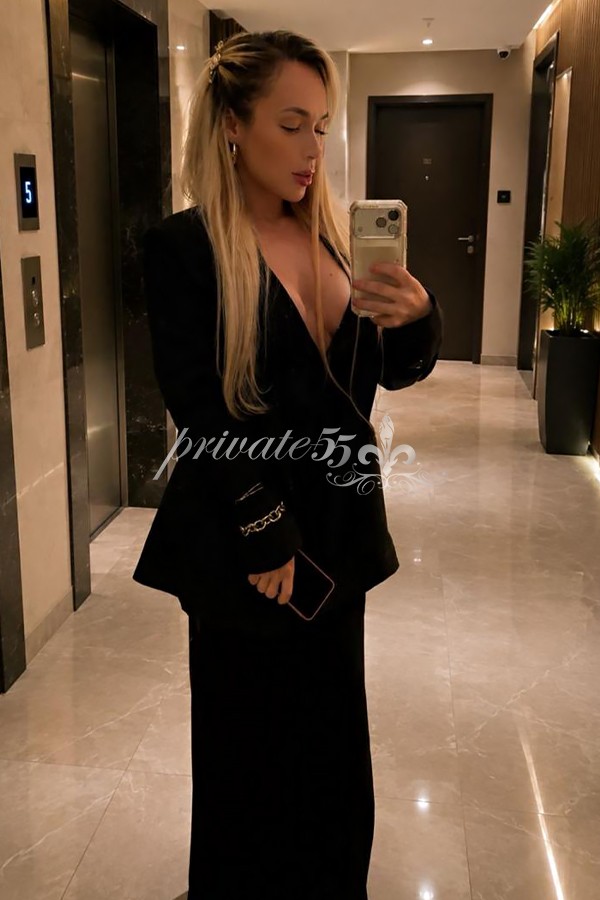 LARA PORTO - Acompanhantes Curitiba