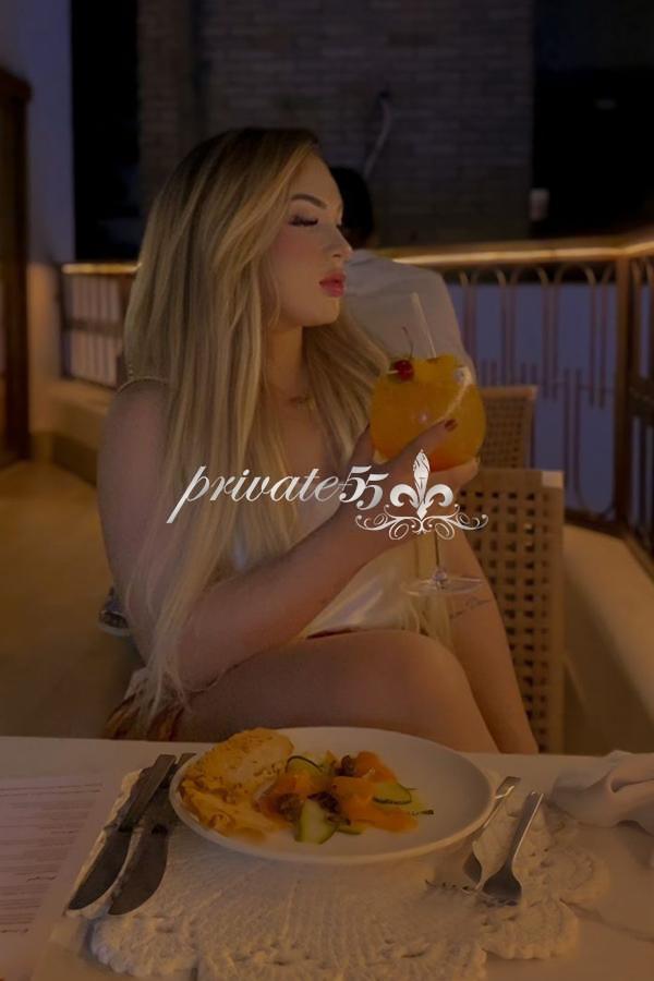 Lara Porto - Acompanhantes Curitiba - Acompanhantes Ctba - Acompanhantes PR