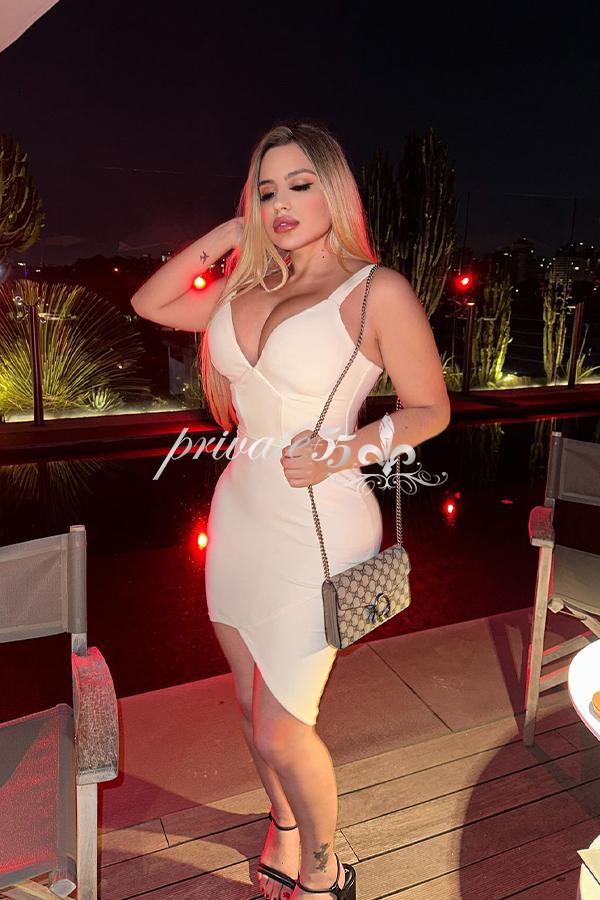 Lara Thaysa - Acompanhantes Curitiba - Acompanhantes Ctba - Acompanhantes PR