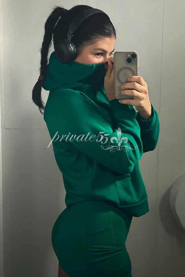 LARISSA  SALIBA  - Acompanhantes Curitiba