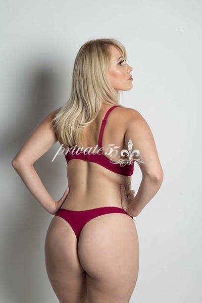 LARISSA MUNIZ - Acompanhantes Curitiba